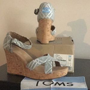 TOMS